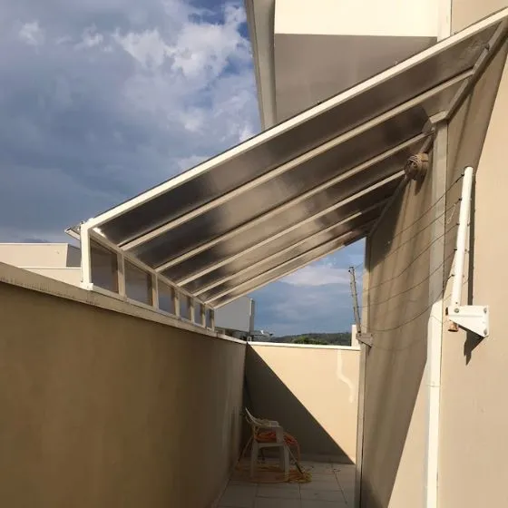 Cobertura de Policarbonato Alveolar em Porto Ferreira SP — Cobertura em área de piscina