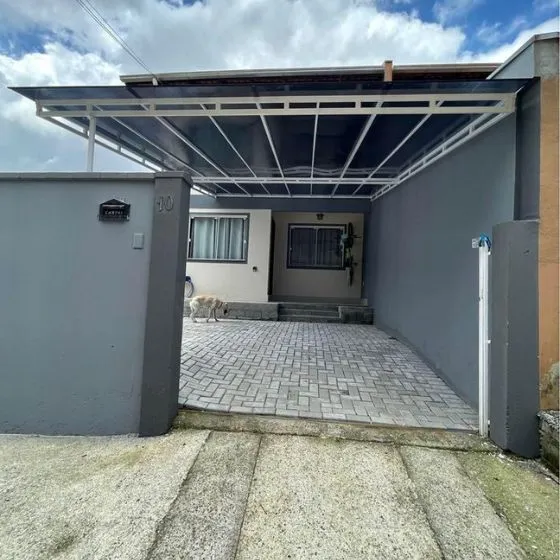 Cobertura de Policarbonato Alveolar em Porto Ferreira SP — Cobertura com estrutura metálica reforçada