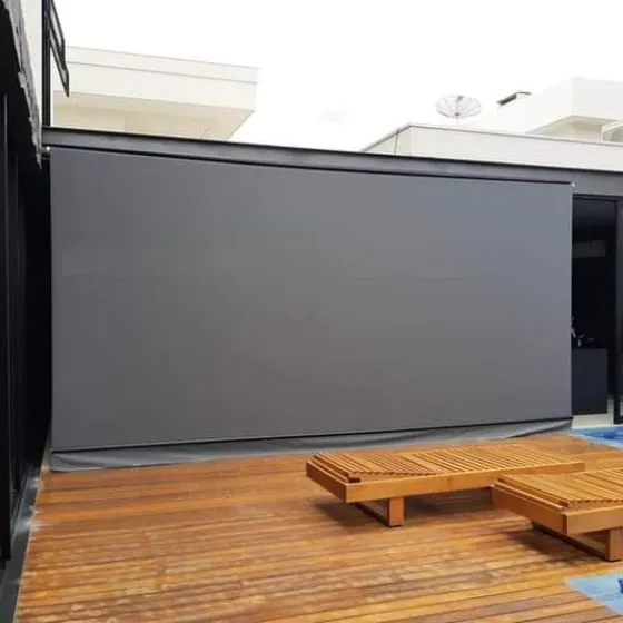 Toldo Cortina Fechamento Vertical em Porto Ferreira SP — Cobertura em área de piscina