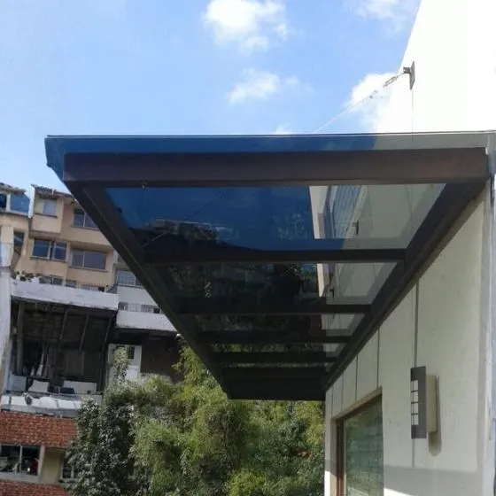 Toldo Policarbonato Compacto - Toldos Porto Ferreira